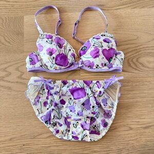💜 NWOT Bra and Underwear Set 💜